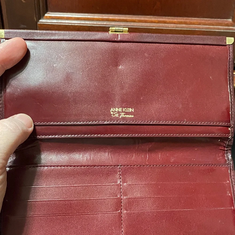 Vintage Anne Klein by St. Thomas Burgundy Leather wallet